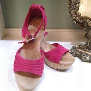 UGG Pink Espadrille Sz 9 Buckle Wedge Platform Heels